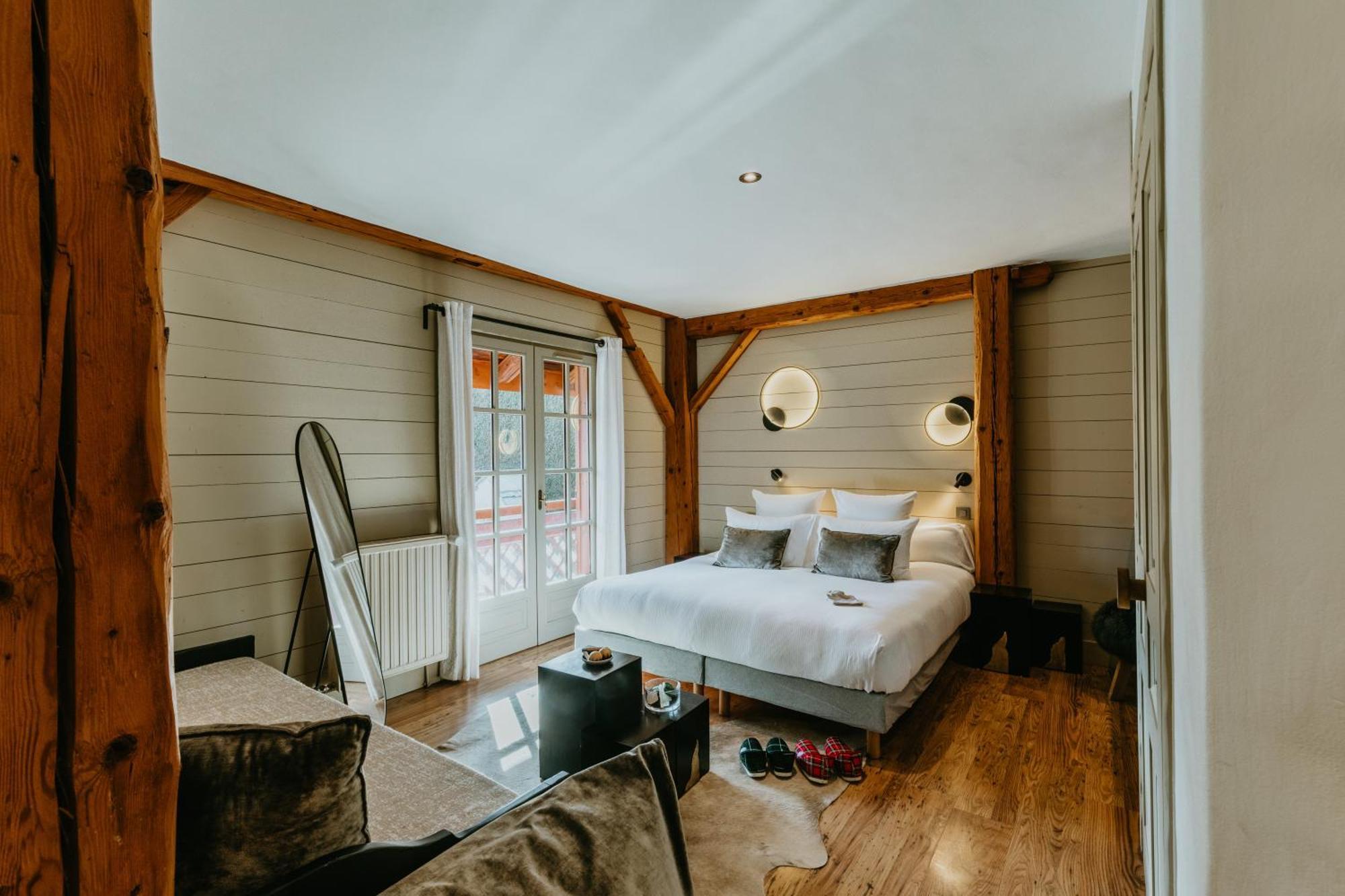 Hotel Restaurant La Ferme De Cupelin แซ็งต์-แฌร์เวส์-เลส์-แบ็งส์ ภายนอก รูปภาพ